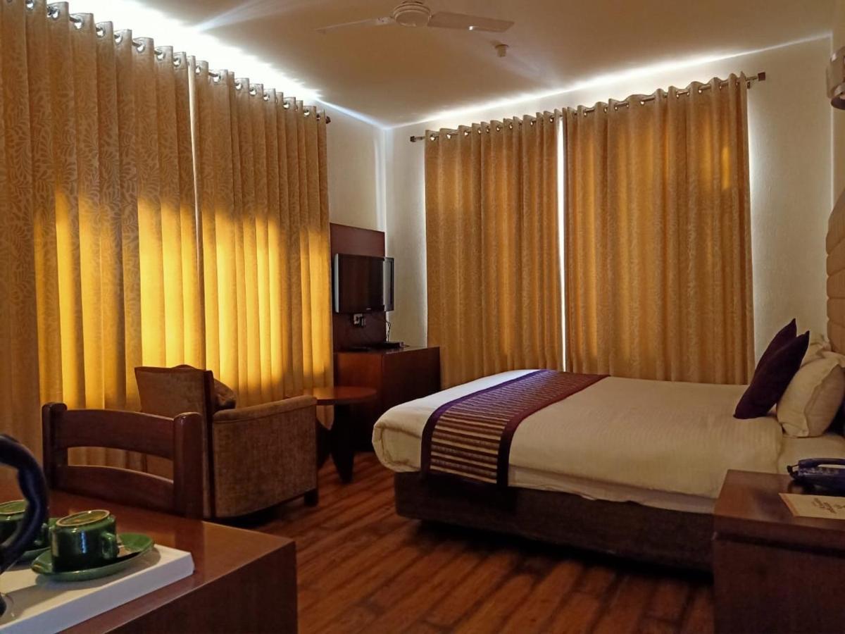 Hotel Shingar Regency Manāli Exterior foto
